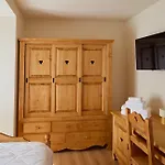 Alpina Hotel