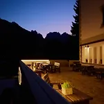 Hotel Alpina 3*